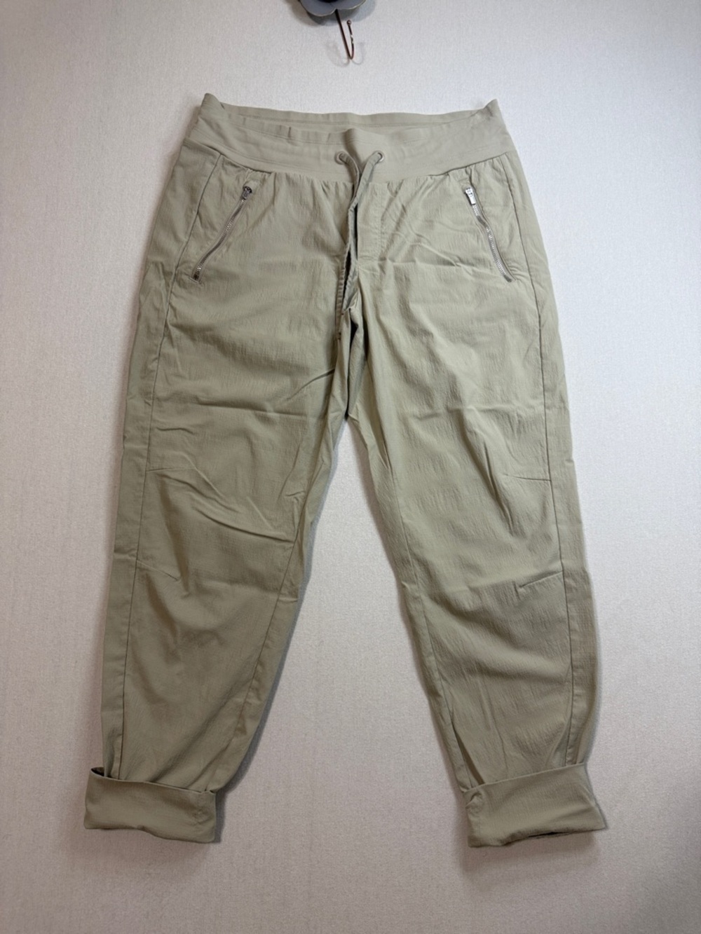 Athleta Tan Drawstring Capris